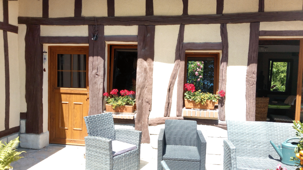 Fenêtres et portes en PVC sur-maison normande - Hénouville